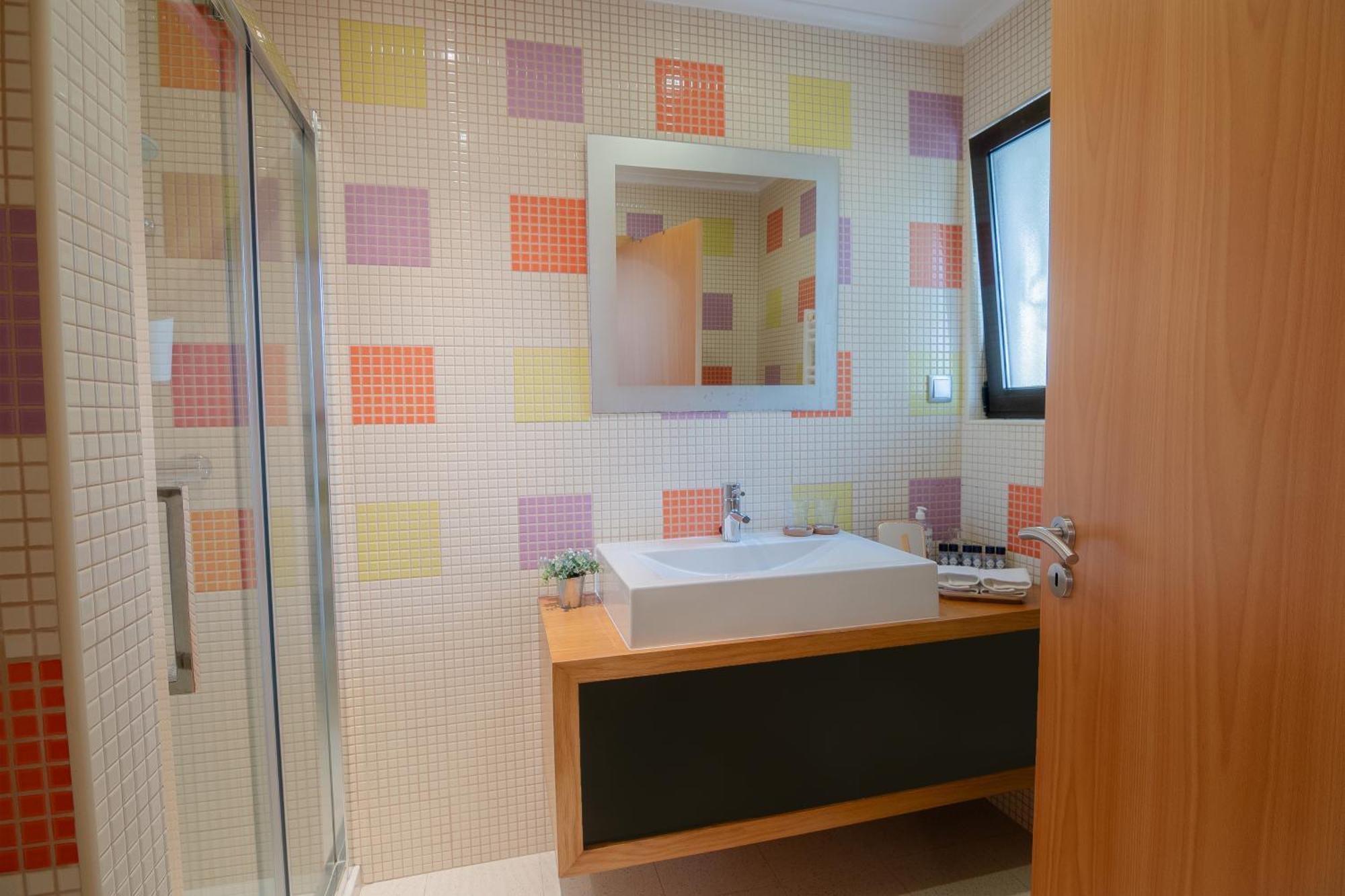 Seacoast Retreat With Pool And Beach Access By Drago Rentals อัลบูเฟรา ภายนอก รูปภาพ